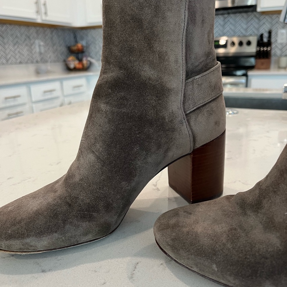 TORY BURCH- Kira 70mm Suede Bootie. 8.5 - Picture 4 of 13